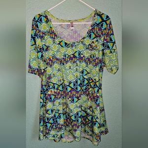 LULAROE short sleeve flair tunic